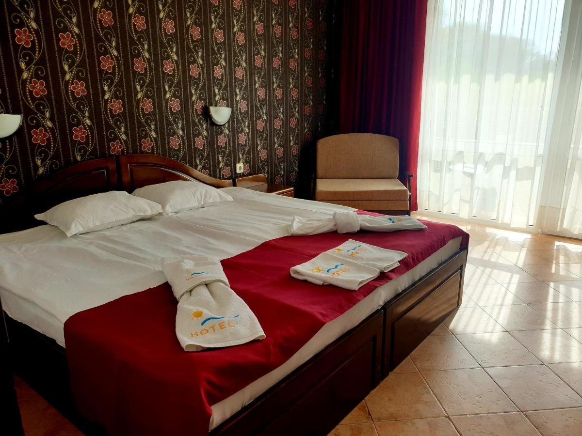 Hotel Feniks Lozenec Exteriér fotografie