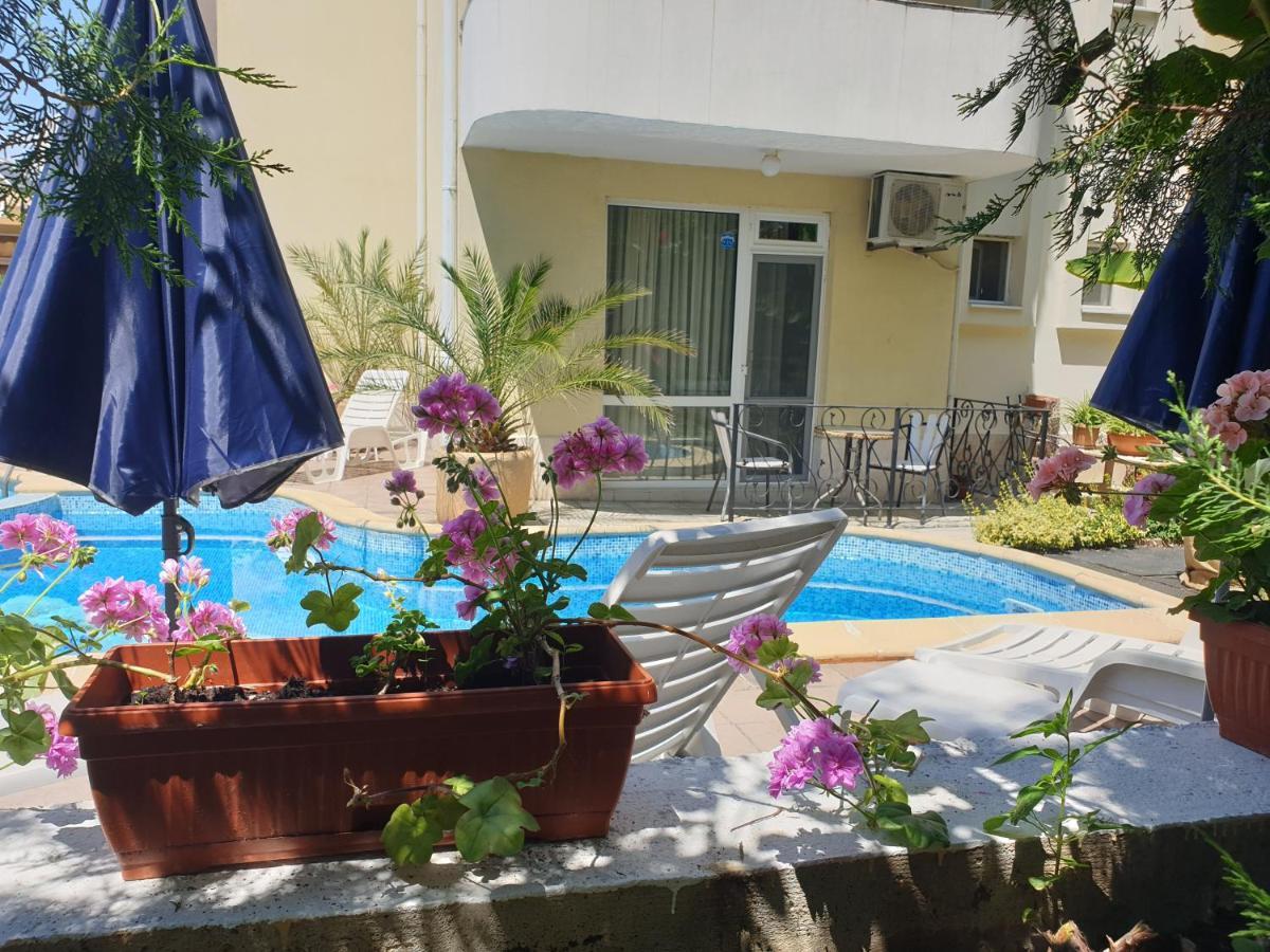 Hotel Feniks Lozenec Exteriér fotografie