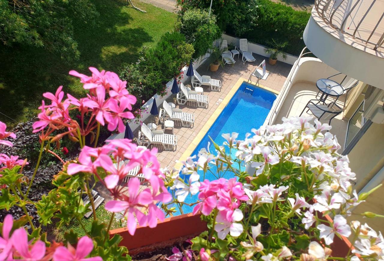 Hotel Feniks Lozenec Exteriér fotografie