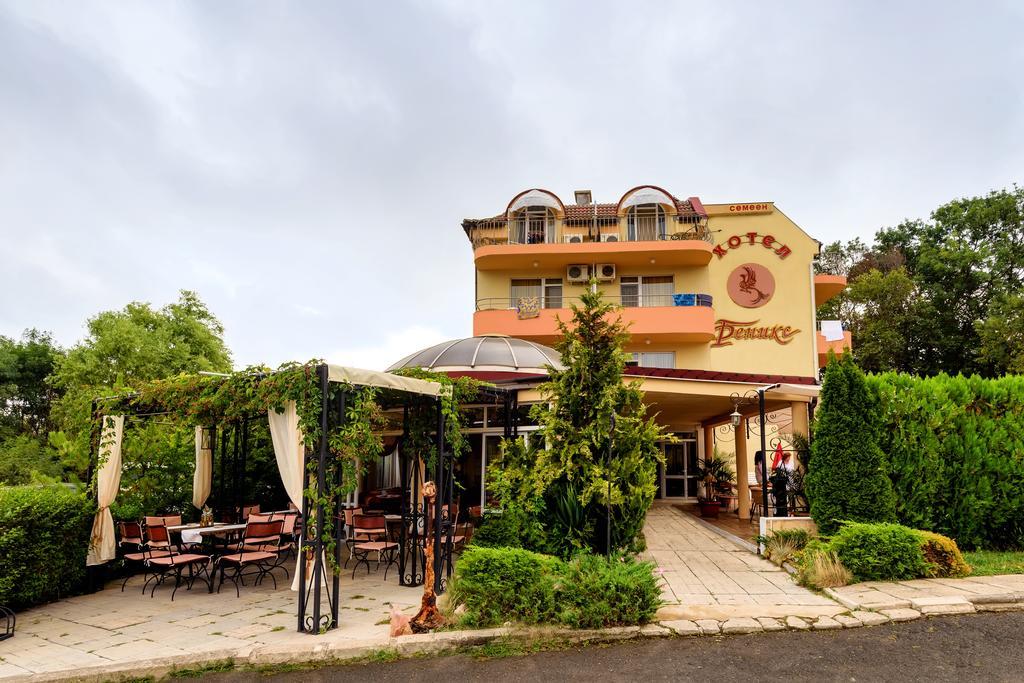 Hotel Feniks Lozenec Exteriér fotografie