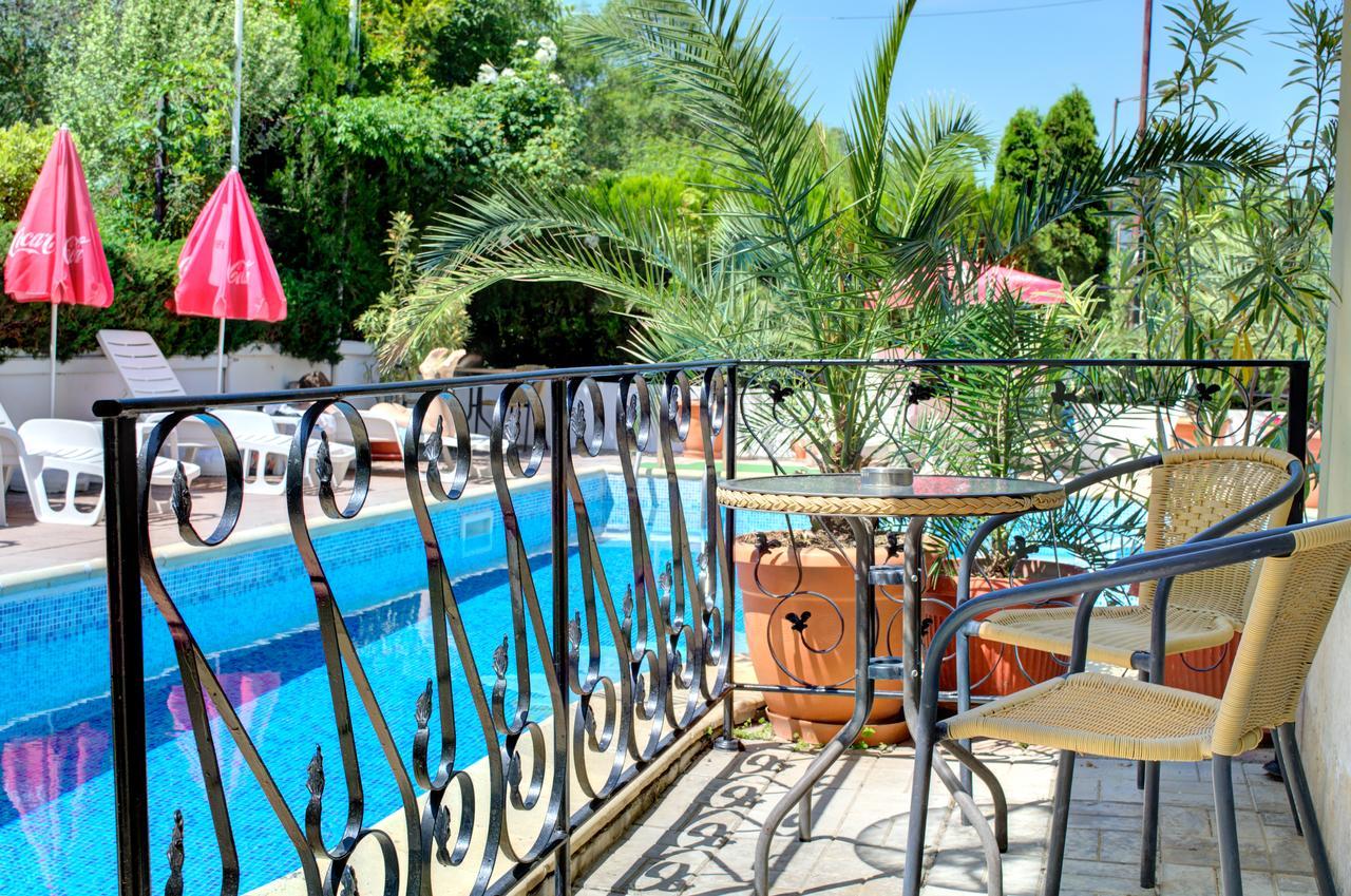 Hotel Feniks Lozenec Exteriér fotografie